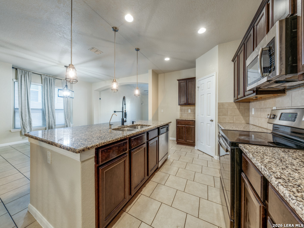 1507 Barons Den San Antonio TX 78245