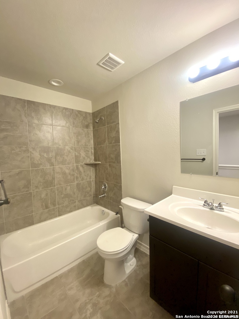 8802 Seguin Road Converse TX 78109