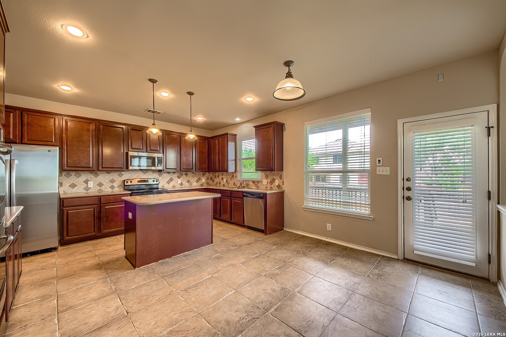 914 Armour Drive Cibolo TX 78108