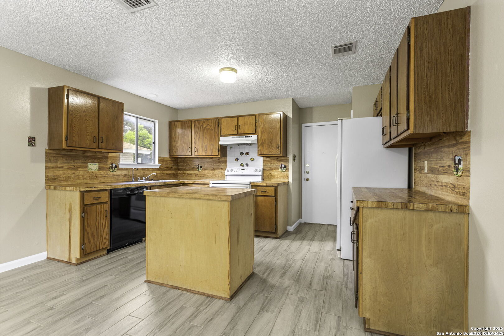 7254 Flaming Forest Street San Antonio TX 78250