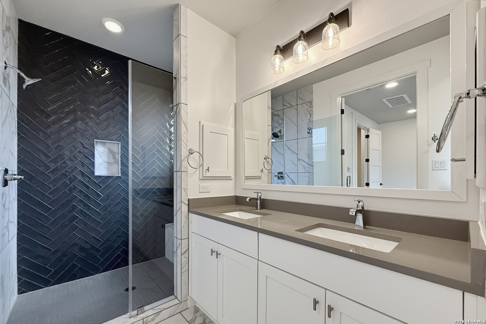 311 E Evergreen San Antonio TX 78212