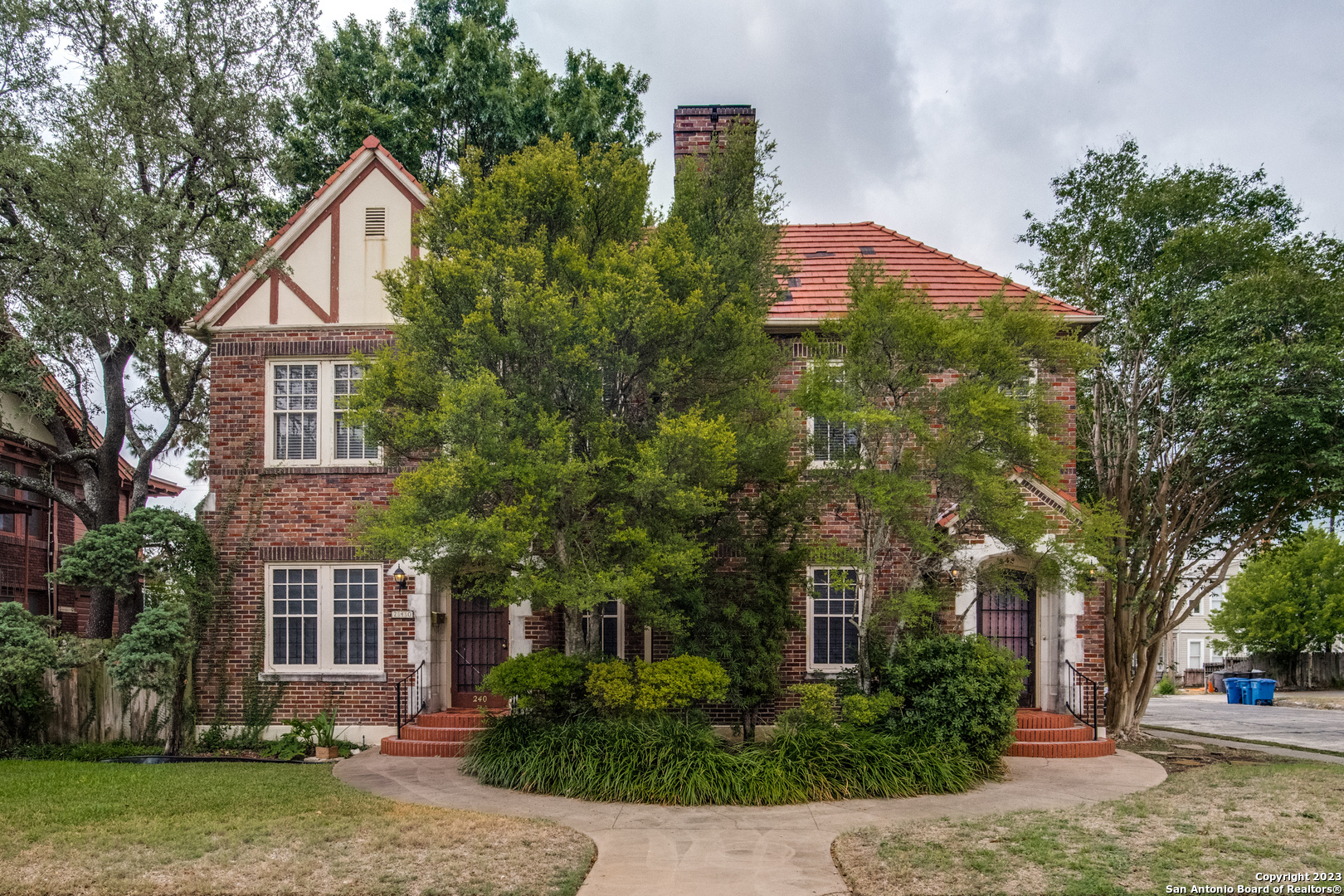 242 W Huisache San Antonio TX 78212