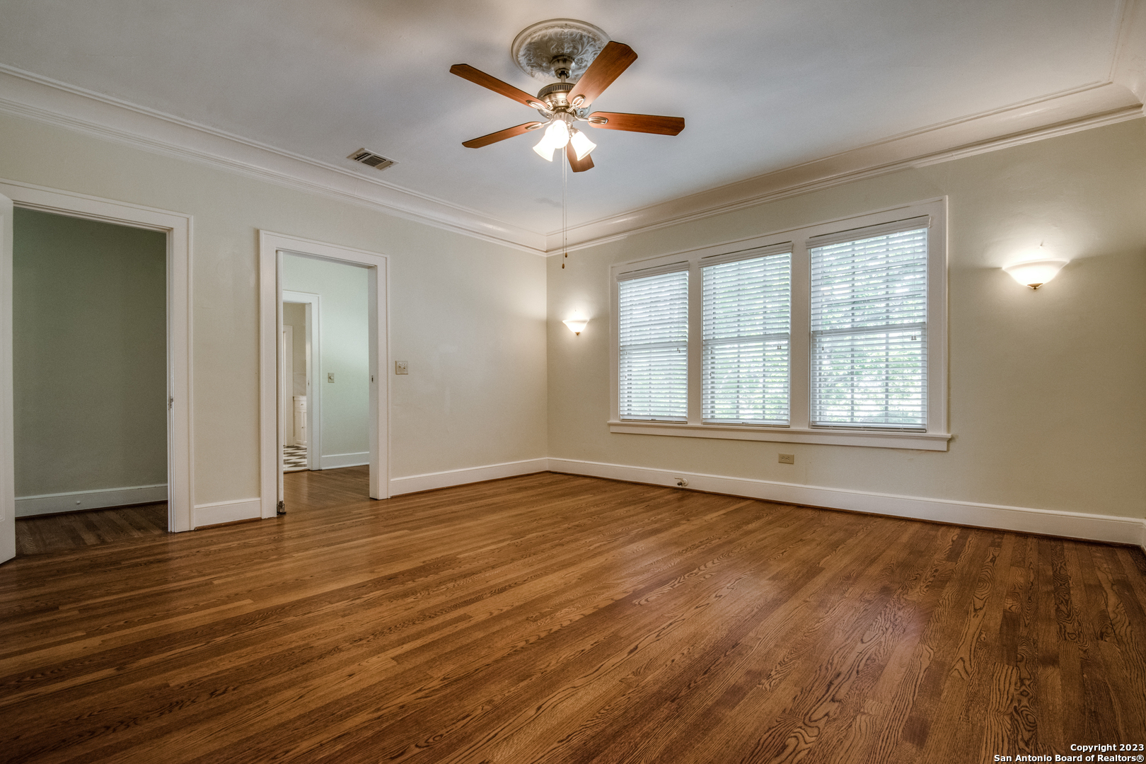 242 W Huisache San Antonio TX 78212