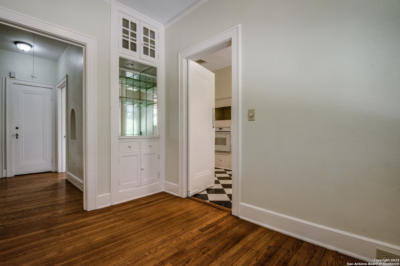 242 W Huisache San Antonio TX 78212