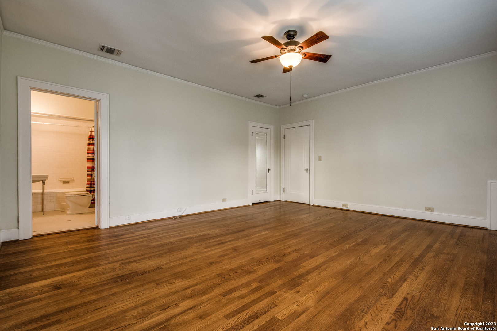 242 W Huisache San Antonio TX 78212