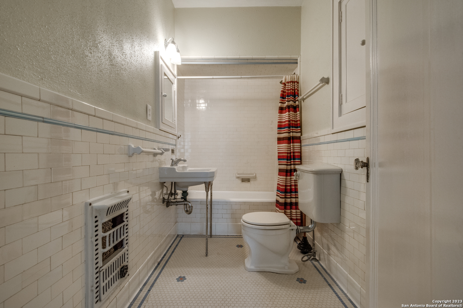 242 W Huisache San Antonio TX 78212