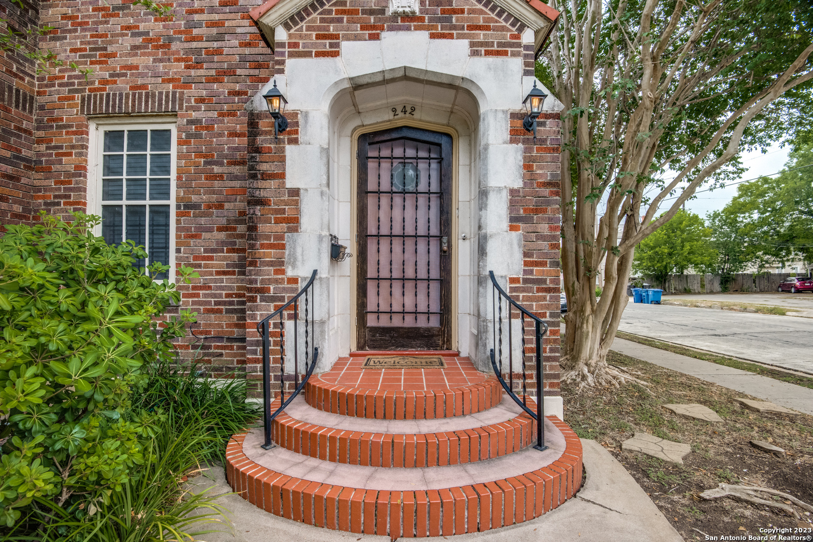 242 W Huisache San Antonio TX 78212