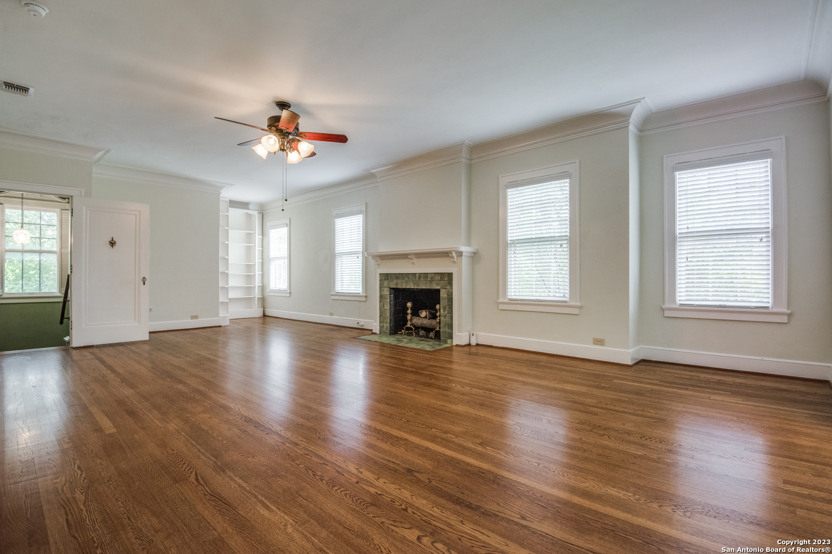 242 W Huisache San Antonio TX 78212
