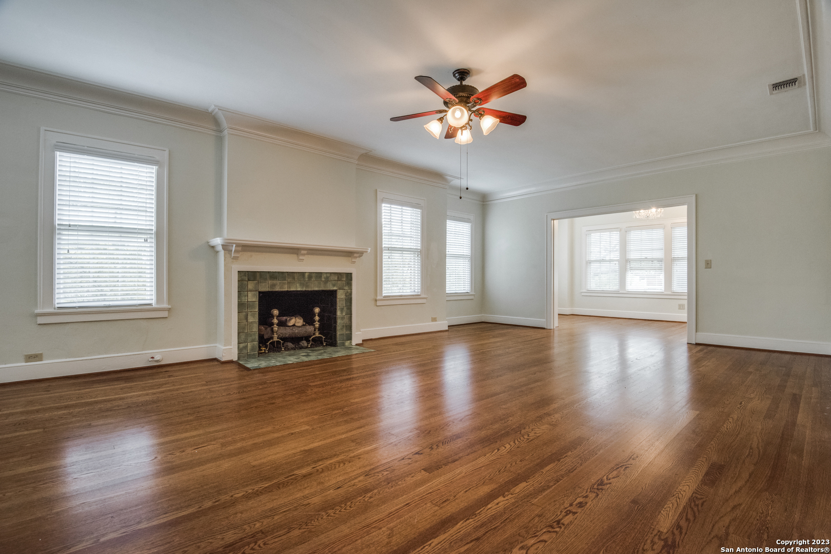 242 W Huisache San Antonio TX 78212