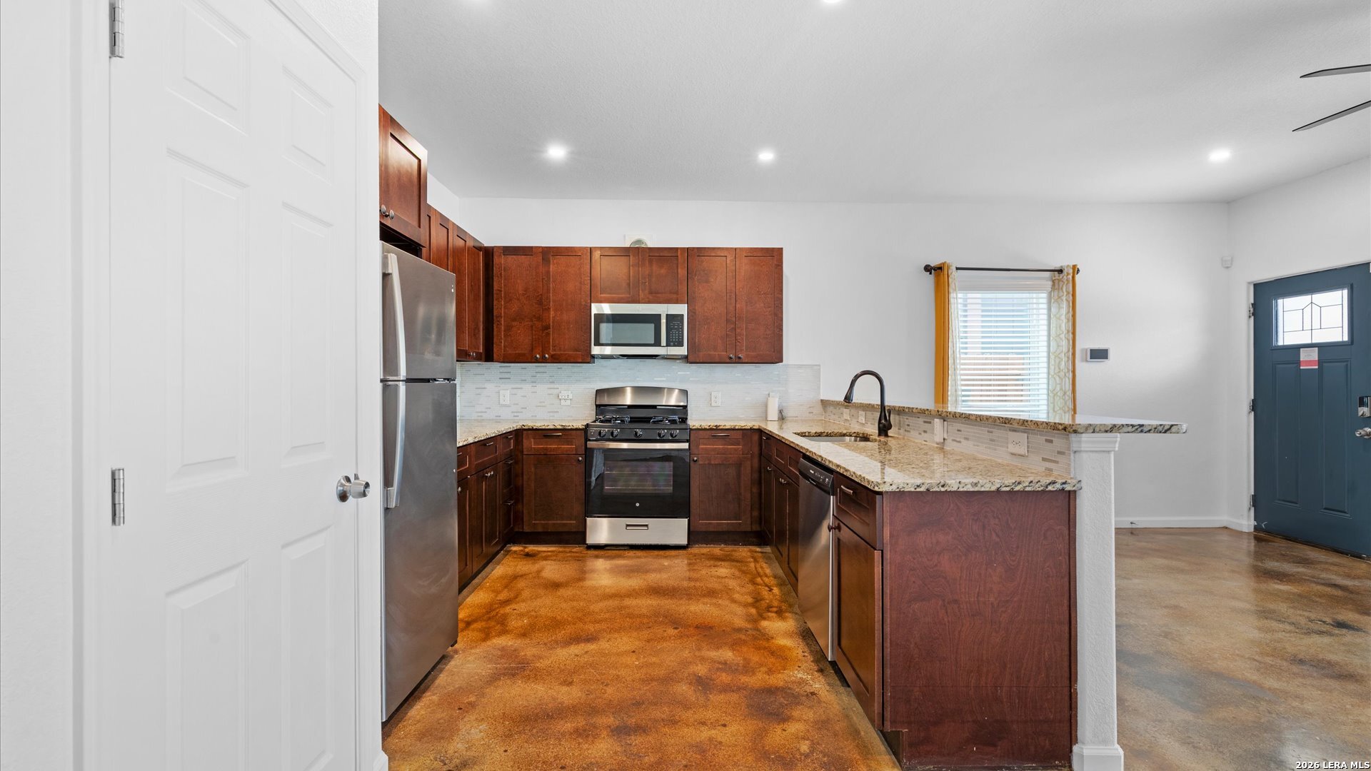 906 Gulf San Antonio TX 78202