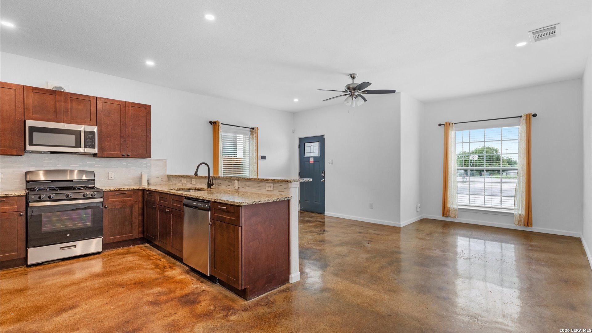 906 Gulf San Antonio TX 78202