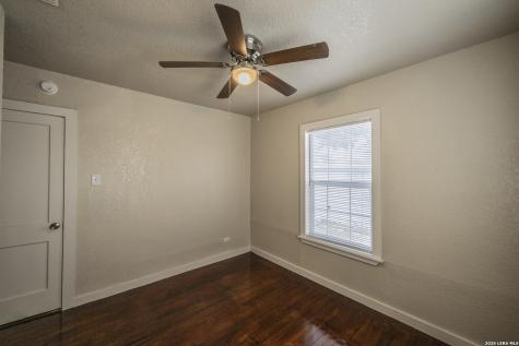 207 Bradford Avenue San Antonio TX 78228