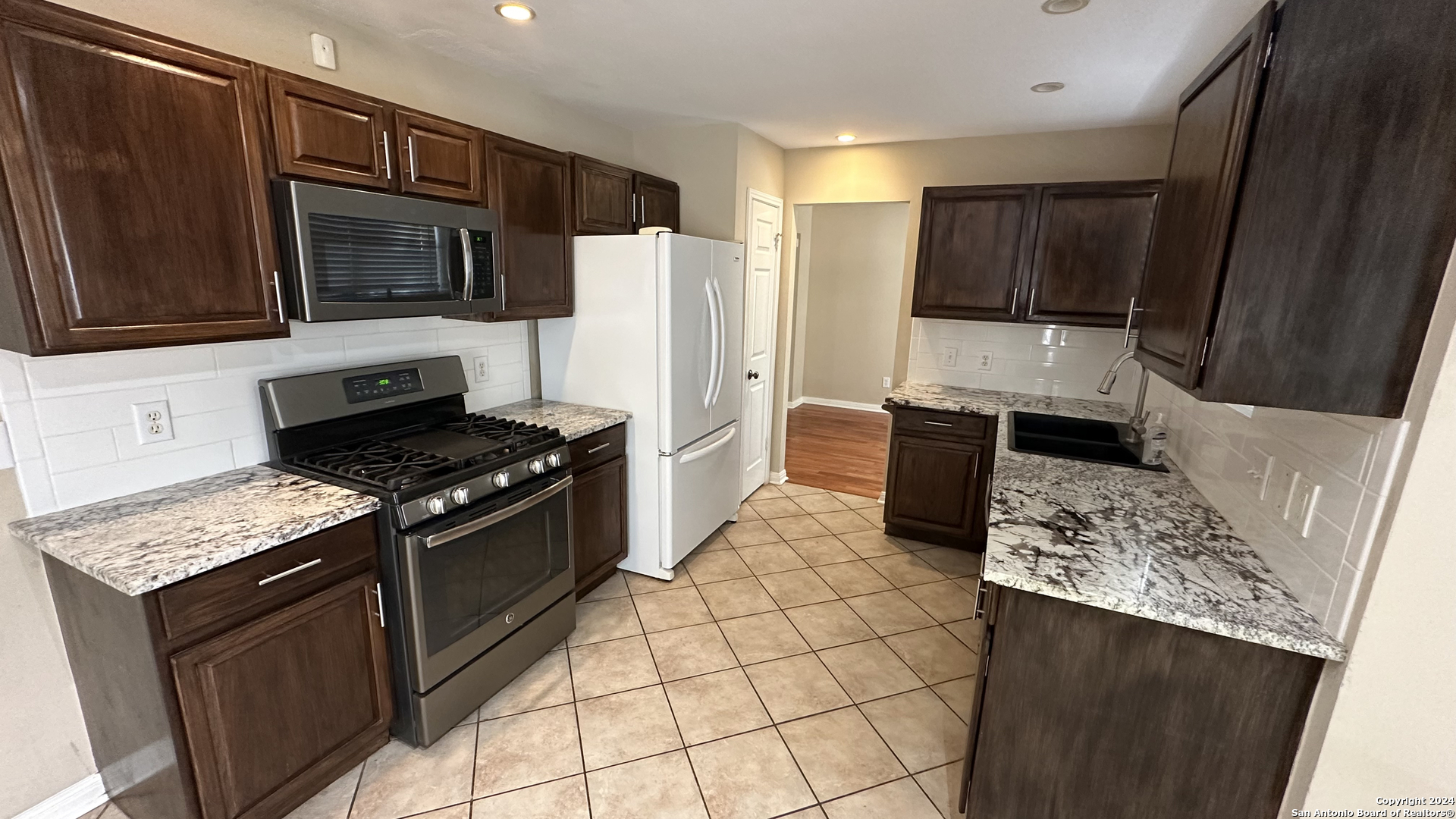 10411 Horn Boulevard San Antonio TX 78240