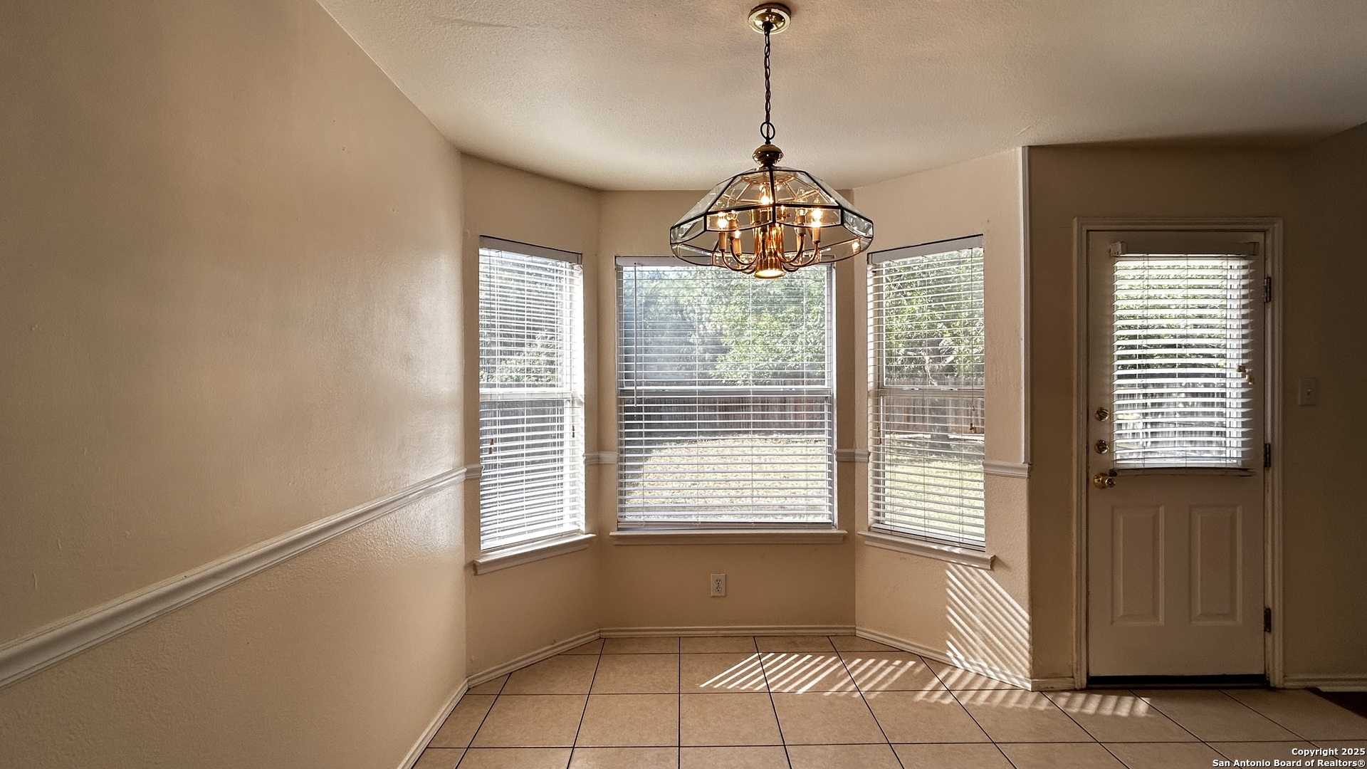 6107 Lakeview Court San Antonio TX 78249