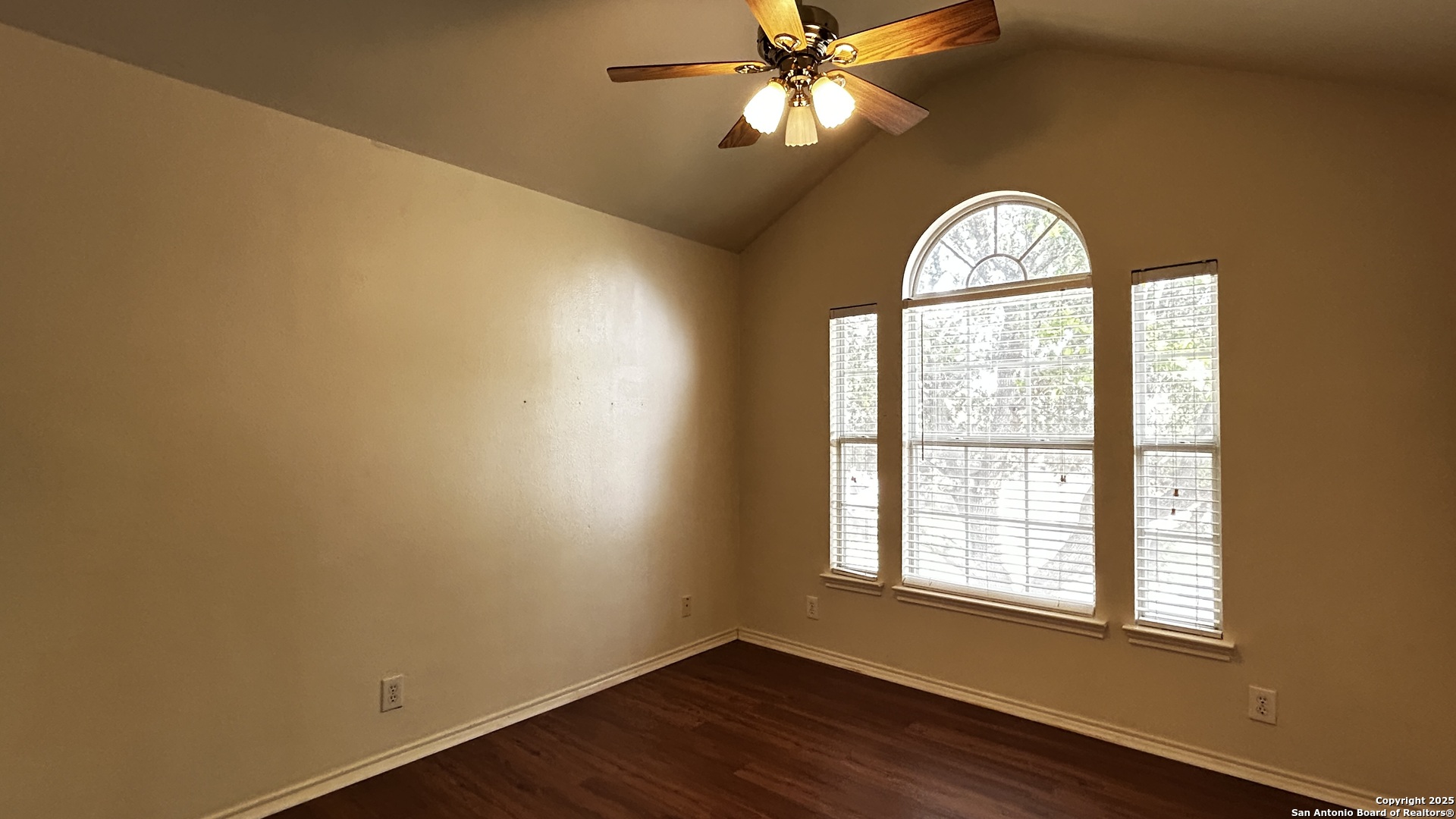 6107 Lakeview Court San Antonio TX 78249