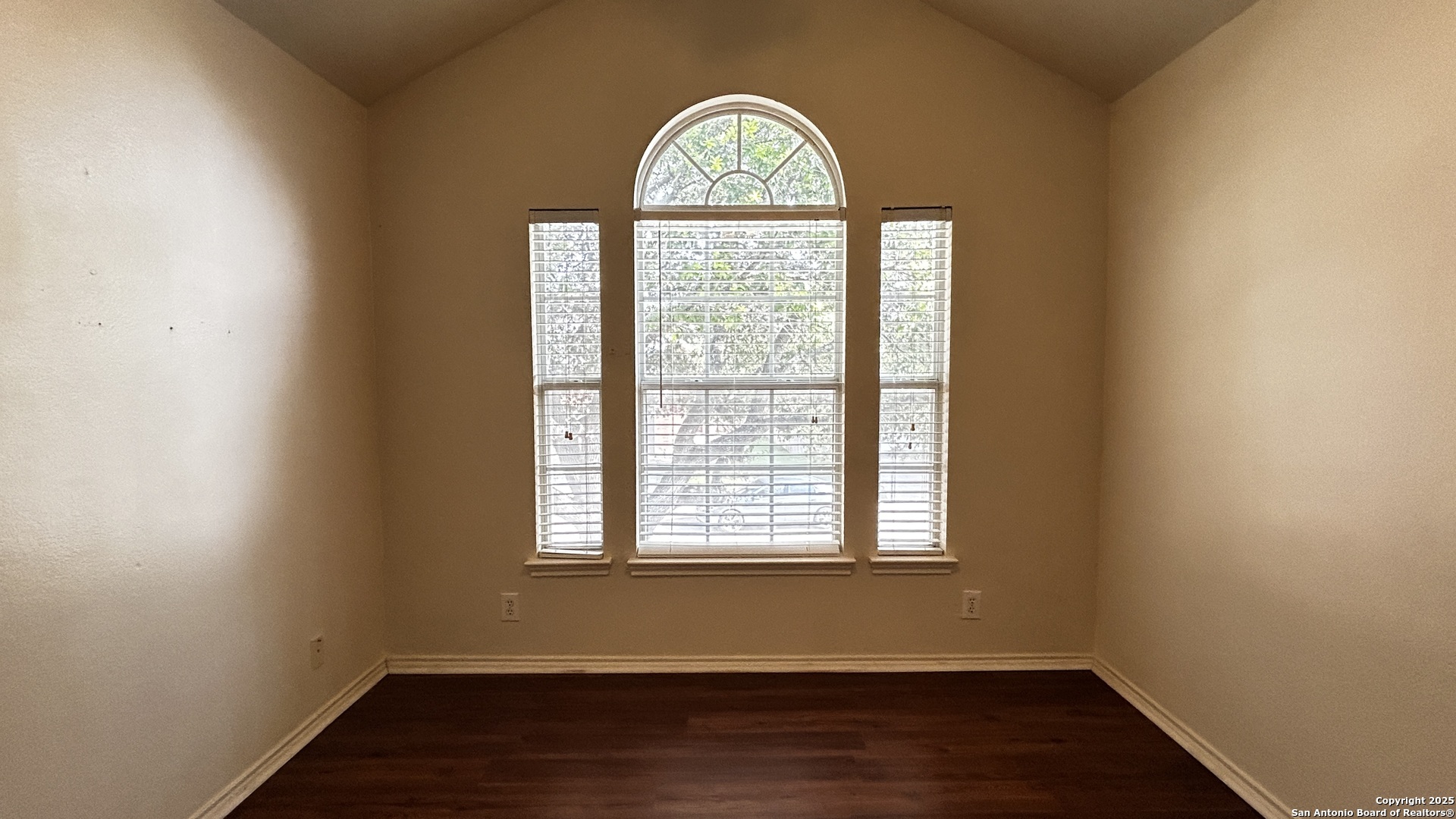 6107 Lakeview Court San Antonio TX 78249