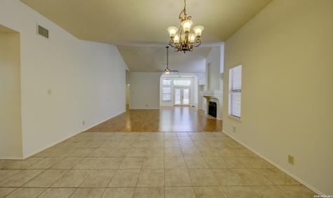 7631 Spanish Wood San Antonio TX 78249