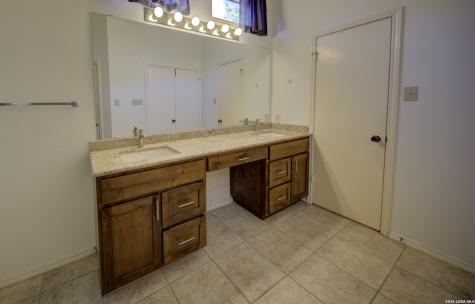 7631 Spanish Wood San Antonio TX 78249