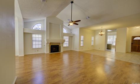 7631 Spanish Wood San Antonio TX 78249