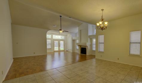 7631 Spanish Wood San Antonio TX 78249