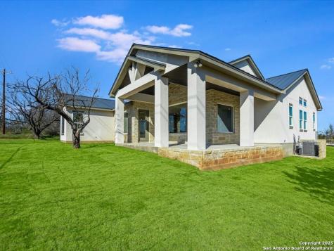 717 Indian Paint Horseshoe Bay TX 78657