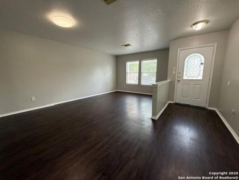 8215 Donley Pond San Antonio TX 78254