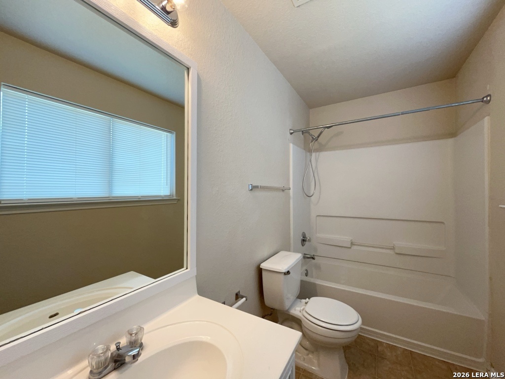 3 Bedford Bay San Antonio TX 78239