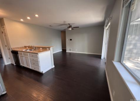 4438 Bayliss Street San Antonio TX 78233