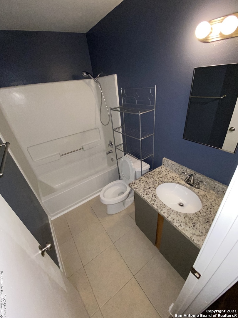 7318 Hunters Lake San Antonio TX 78249