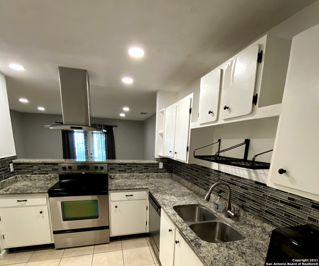 7318 Hunters Lake San Antonio TX 78249