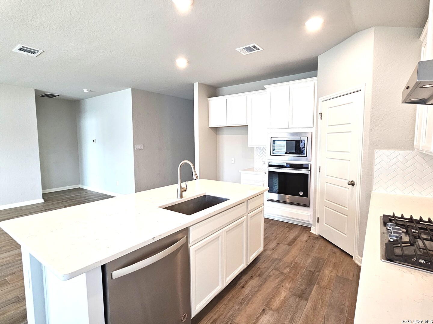 17027 Barker Path San Antonio TX 78247