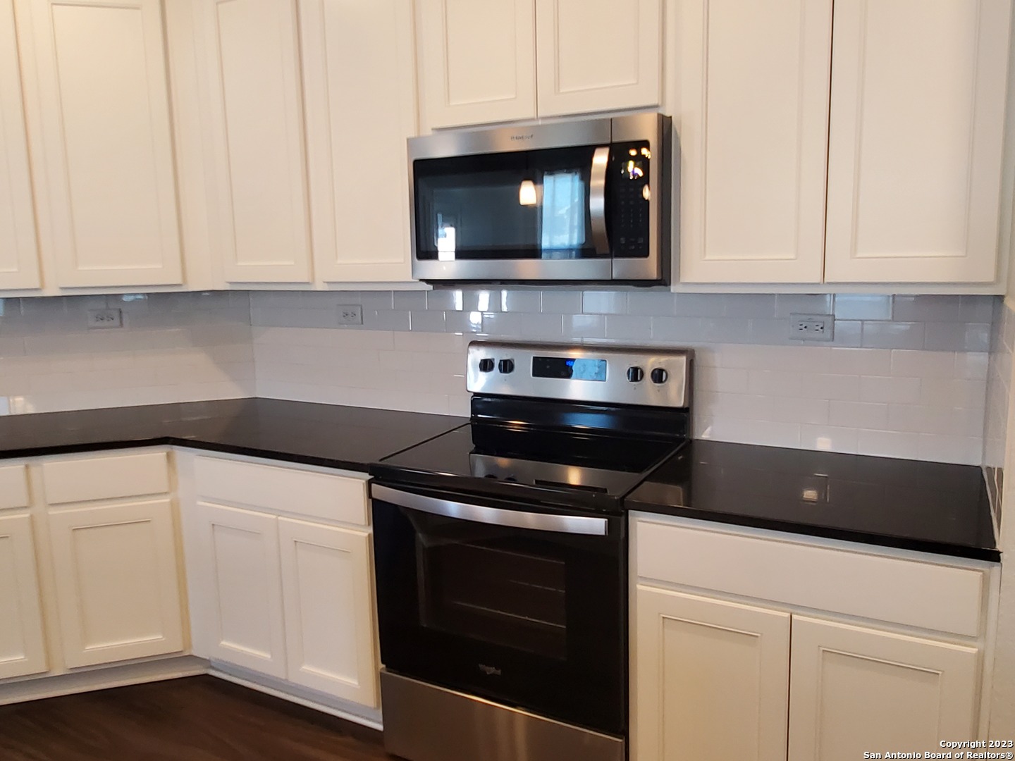 305 Dakota Creek New Braunfels TX 78130