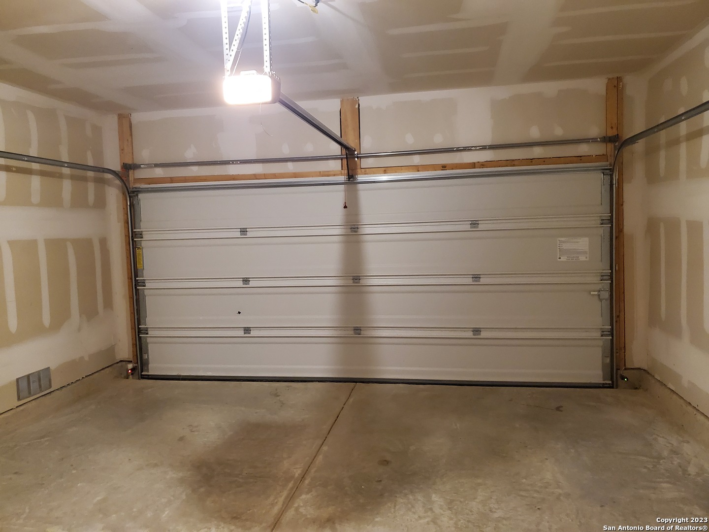 305 Dakota Creek New Braunfels TX 78130
