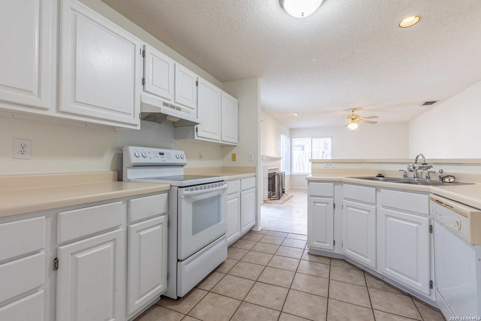 14215 Spotted Cedar San Antonio TX 78249