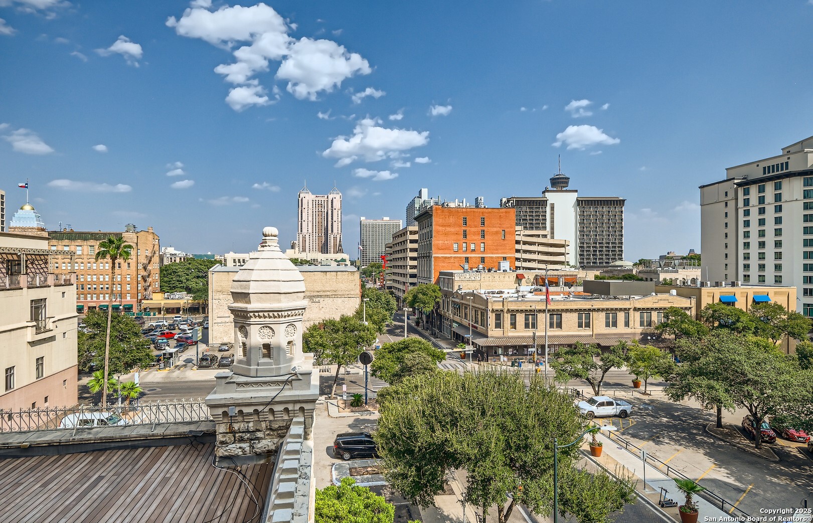 235 E Commerce San Antonio TX 78205