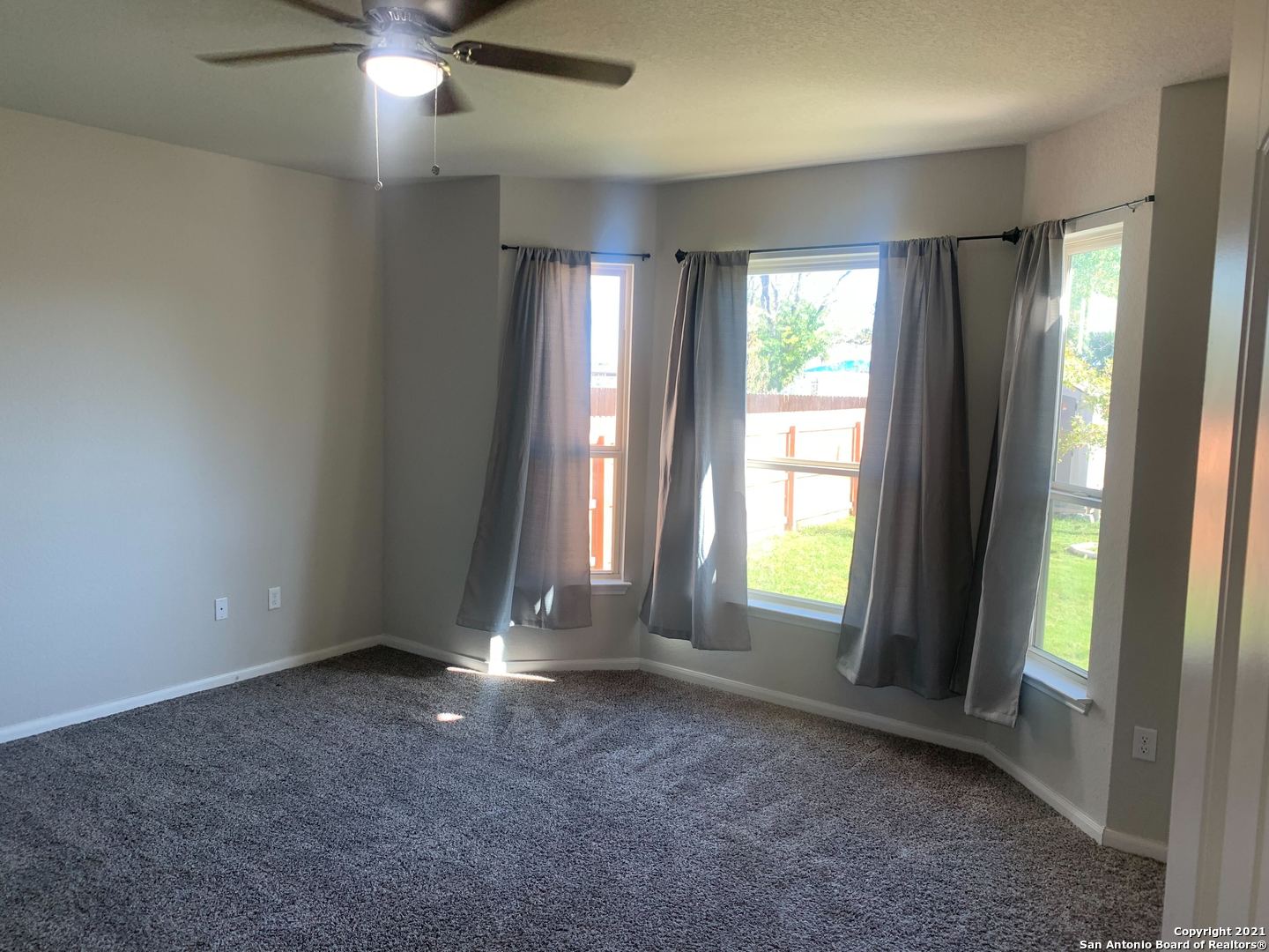 6814 Hibiscus Falls San Antonio TX 78218