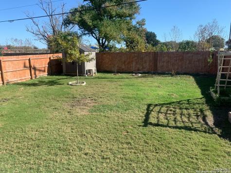 6814 Hibiscus Falls San Antonio TX 78218