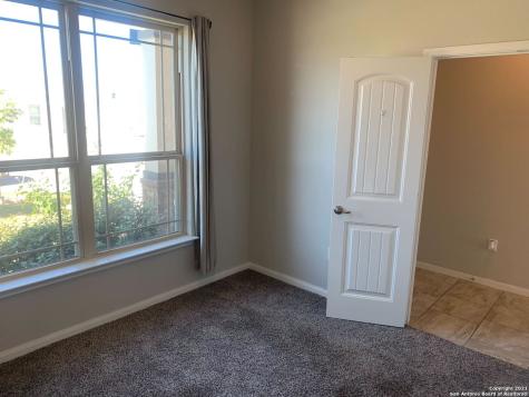 6814 Hibiscus Falls San Antonio TX 78218