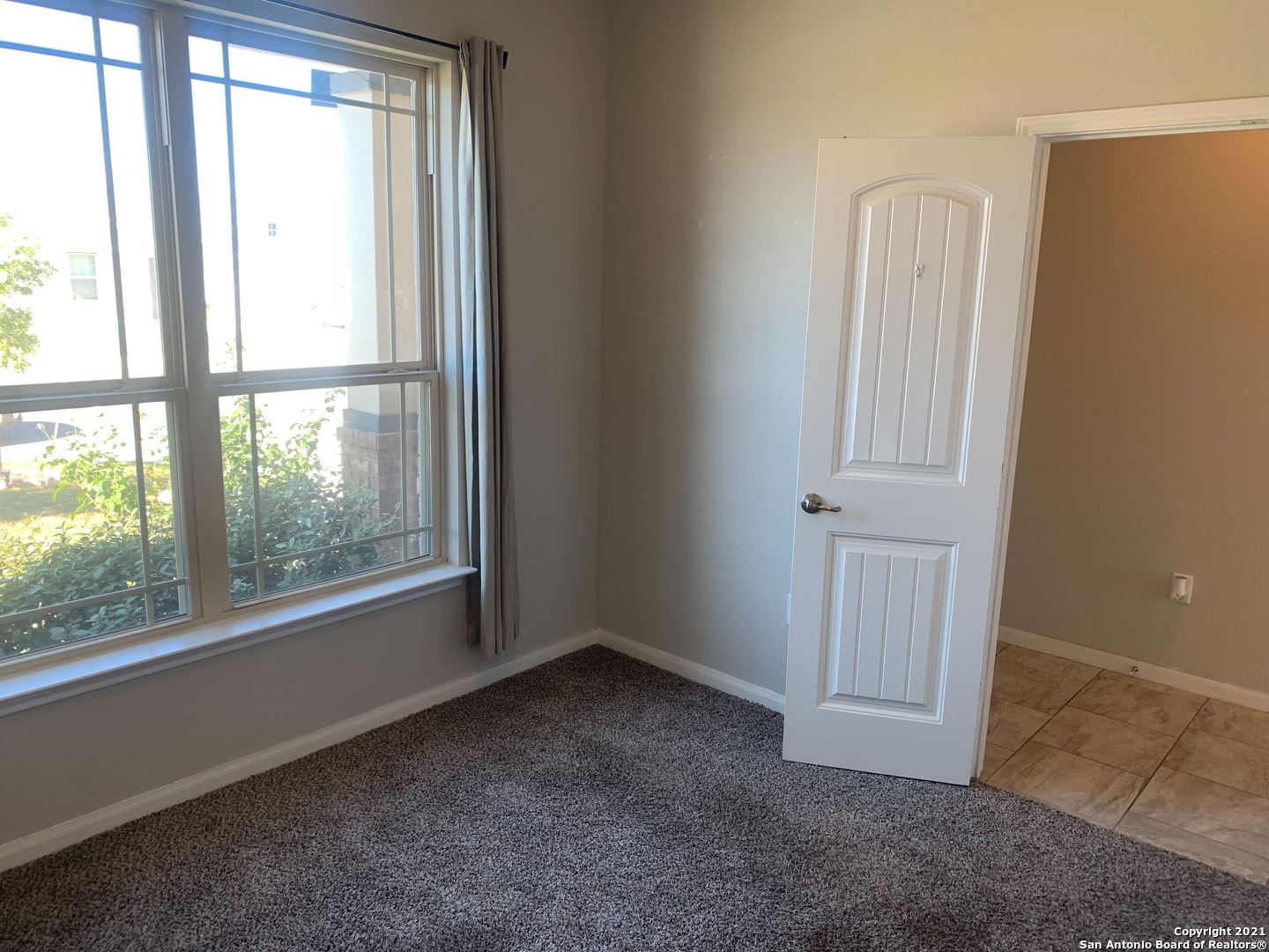 6814 Hibiscus Falls San Antonio TX 78218