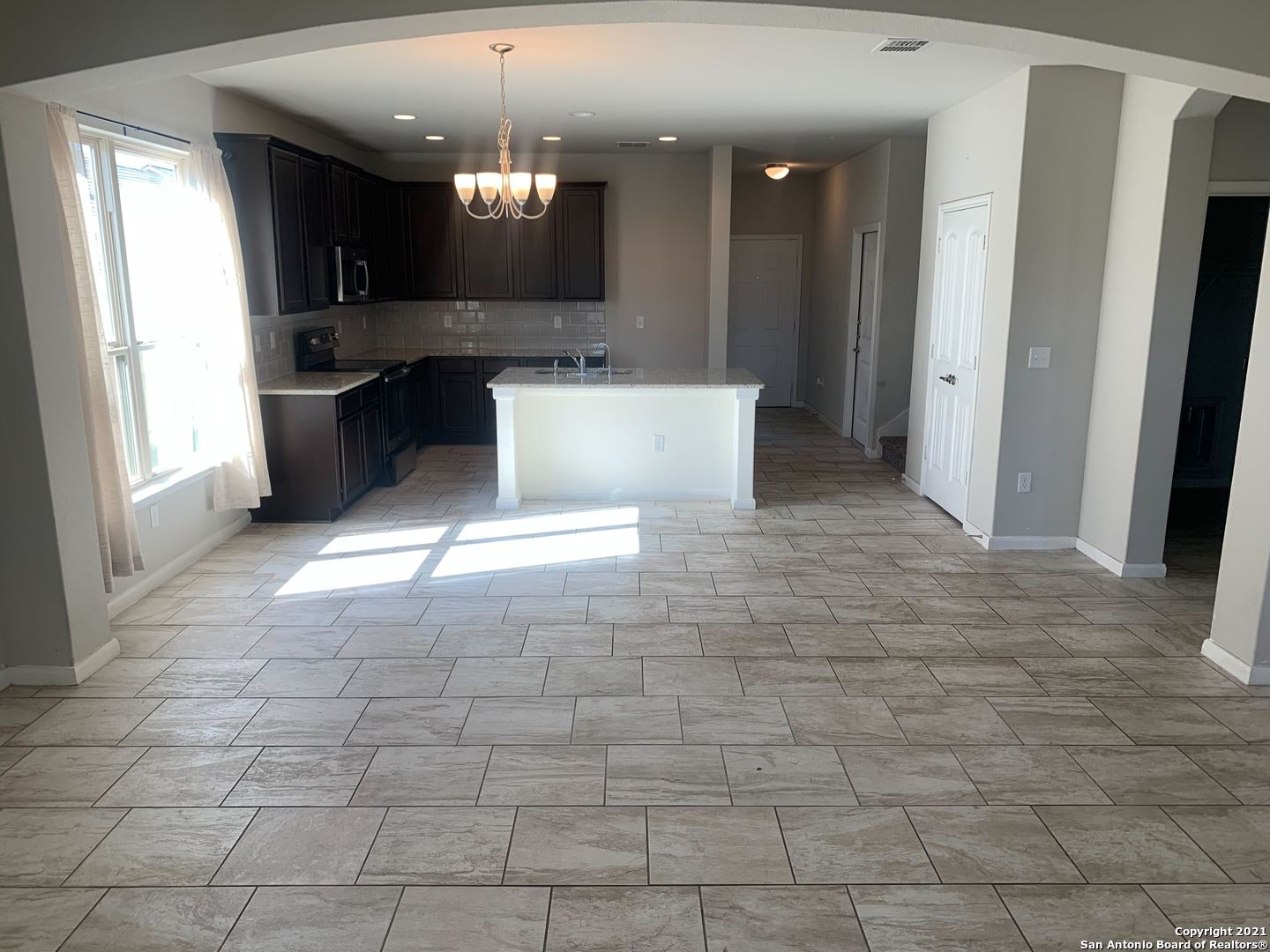 6814 Hibiscus Falls San Antonio TX 78218
