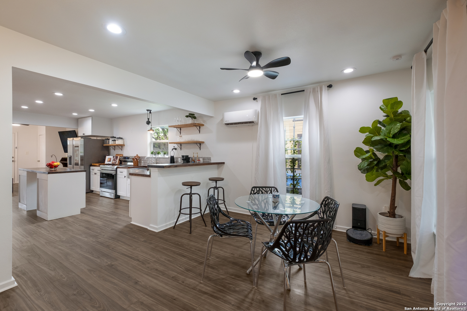 1318 Edison San Antonio TX 78201