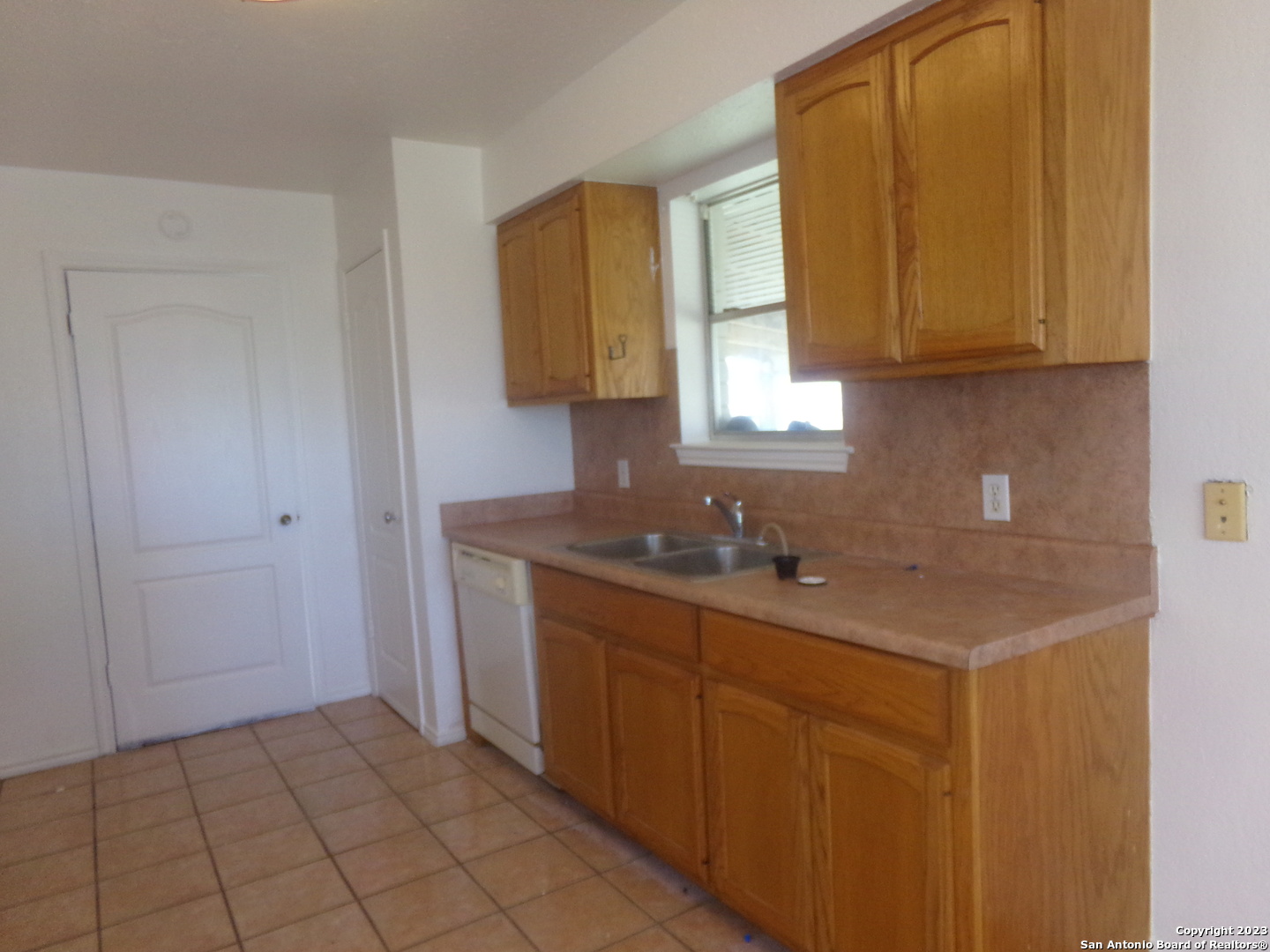 10340 Fowler Atascosa TX 78002