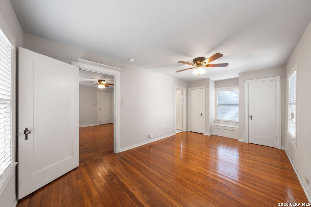 109 W Norwood Court San Antonio TX 78212