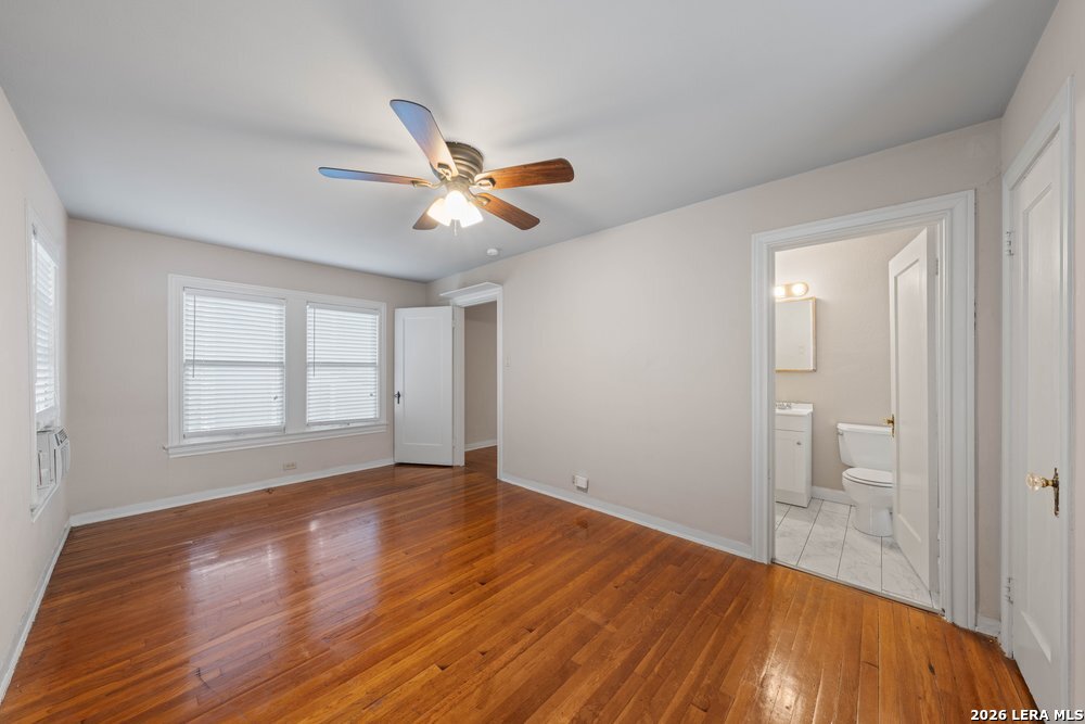 109 W Norwood Court San Antonio TX 78212