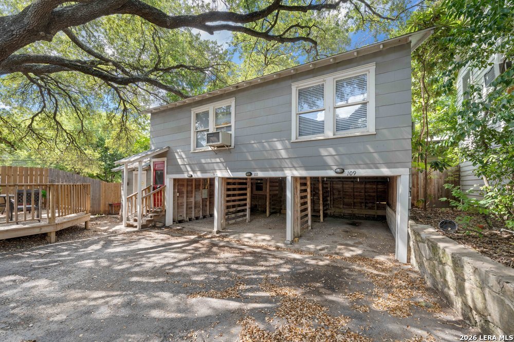 109 W Norwood Court San Antonio TX 78212
