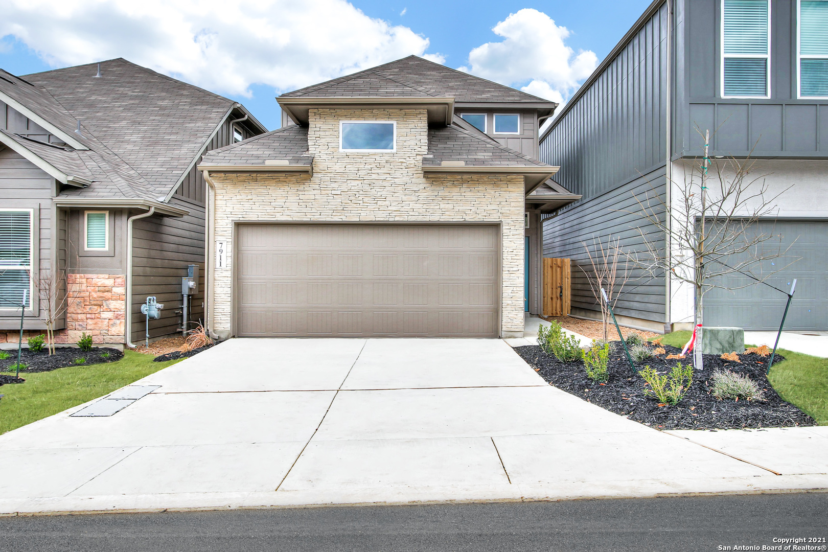 7911 Needle Creek San Antonio TX 78249