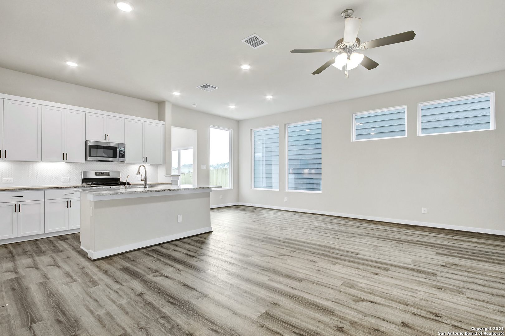 7911 Needle Creek San Antonio TX 78249