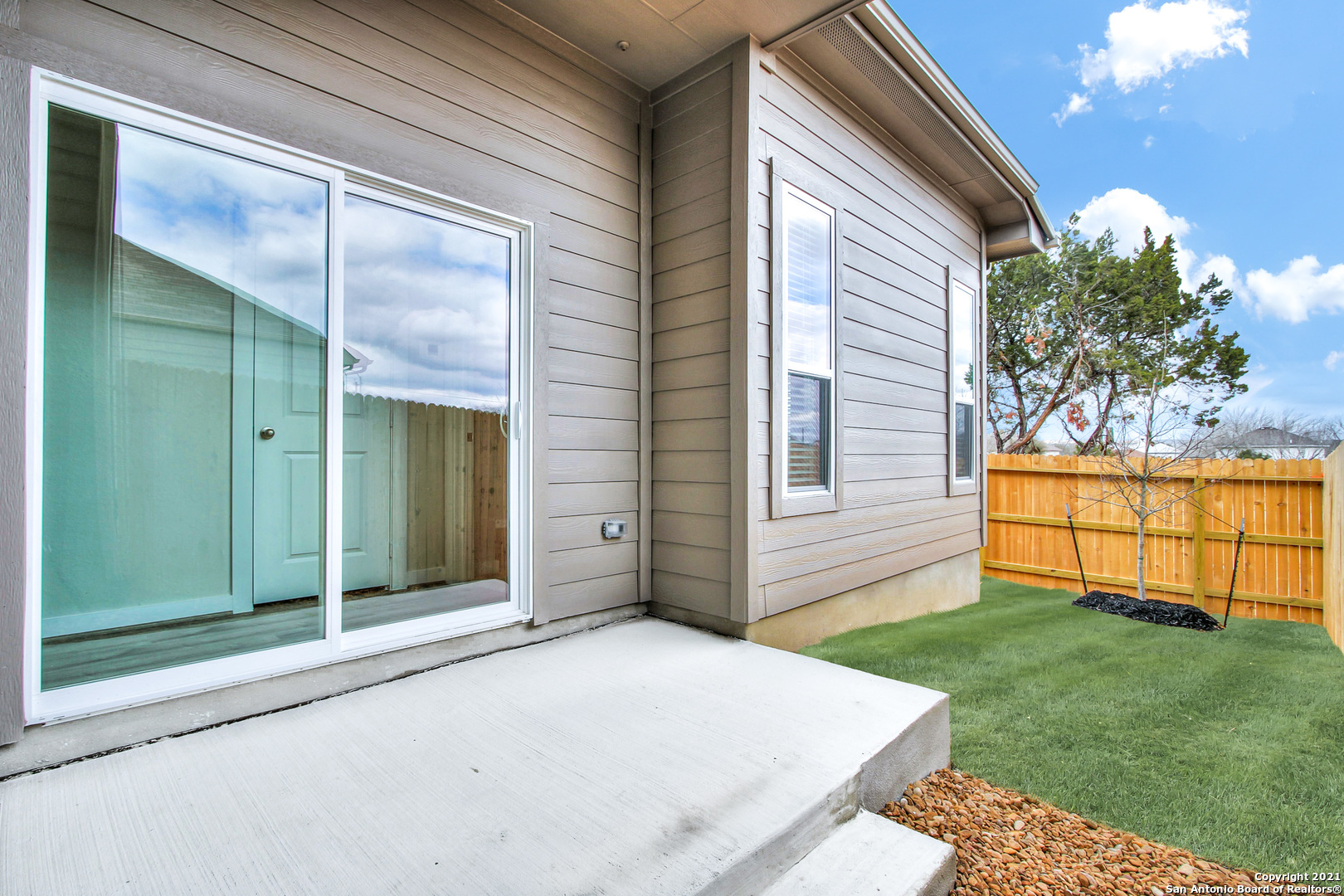 7911 Needle Creek San Antonio TX 78249