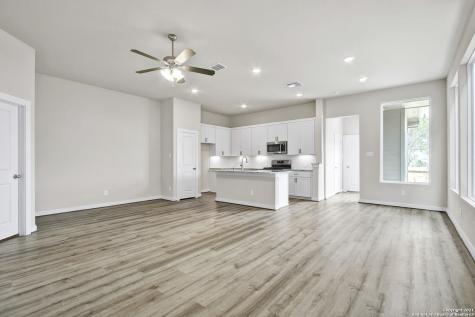 7911 Needle Creek San Antonio TX 78249