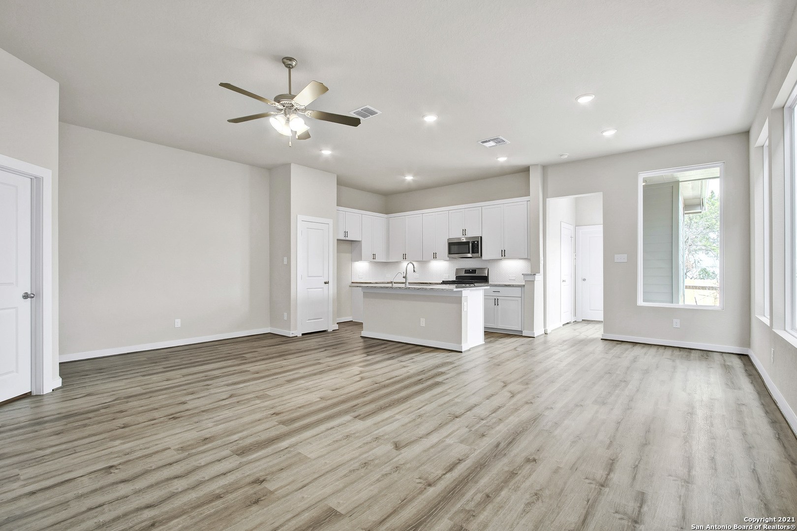 7911 Needle Creek San Antonio TX 78249